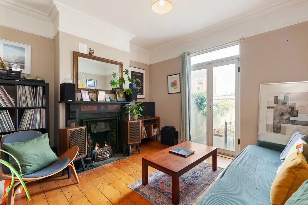 16 Shandon Park, Phibsborough, Dublin 7, D07XY33
