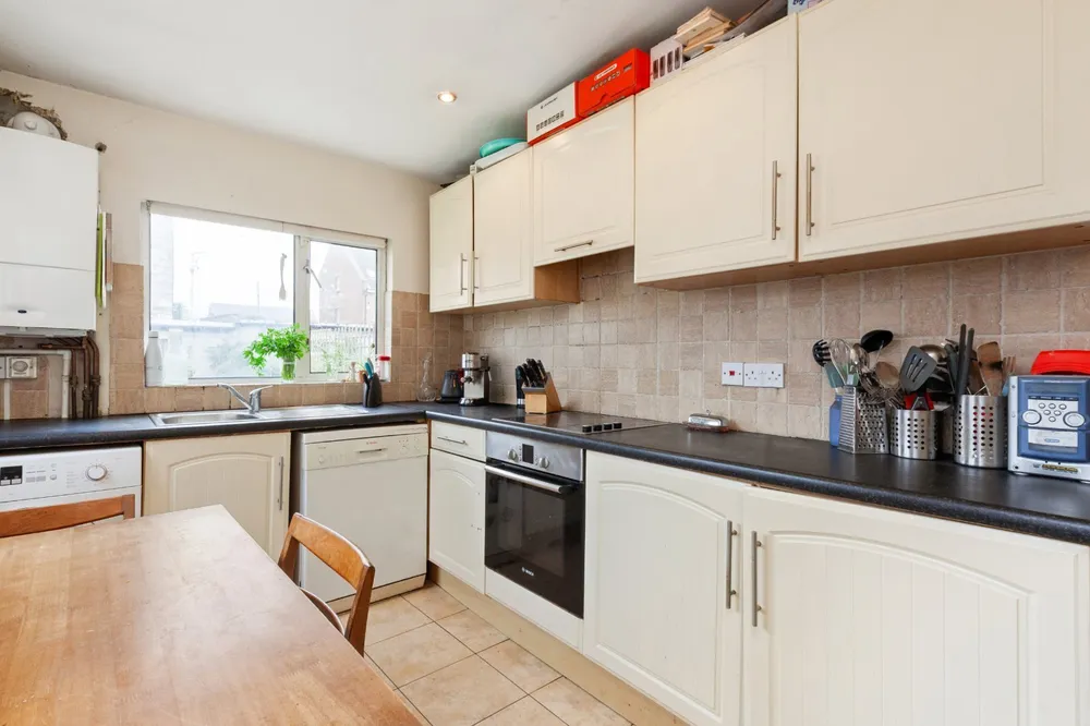16 Shandon Park, Phibsborough, Dublin 7, D07XY33