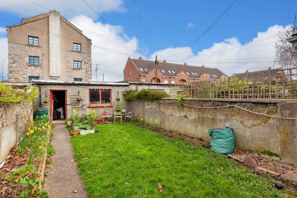16 Shandon Park, Phibsborough, Dublin 7, D07XY33