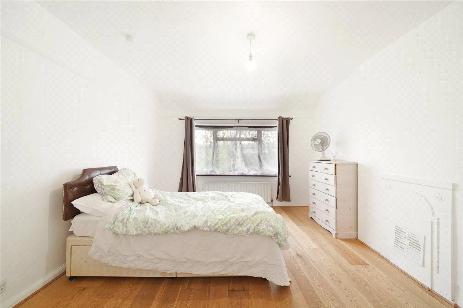 Ballards Road, Willesden Green, London, NW2