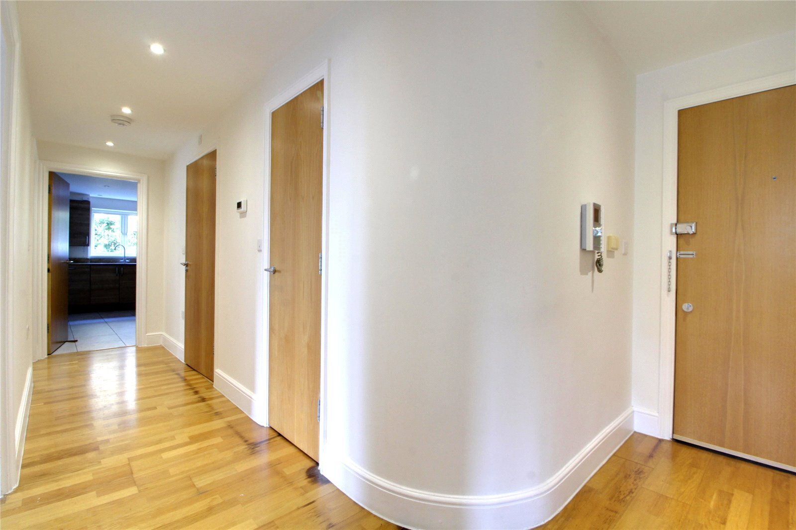Slades Hill, Enfield, Middlesex, EN2 Image 4