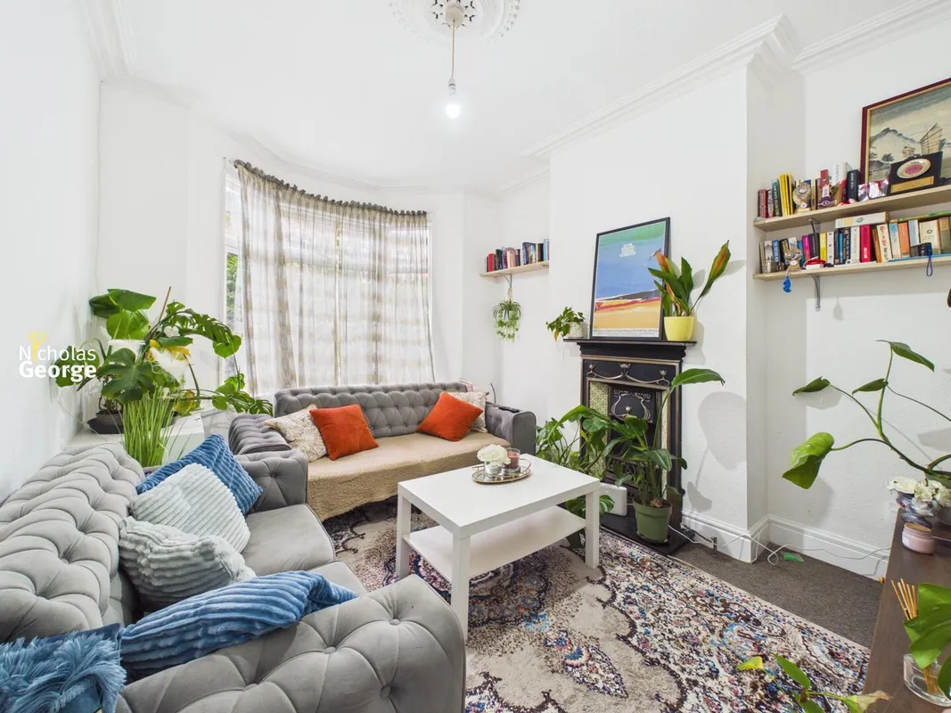 Passey Road, Birmingham, B13 9NR