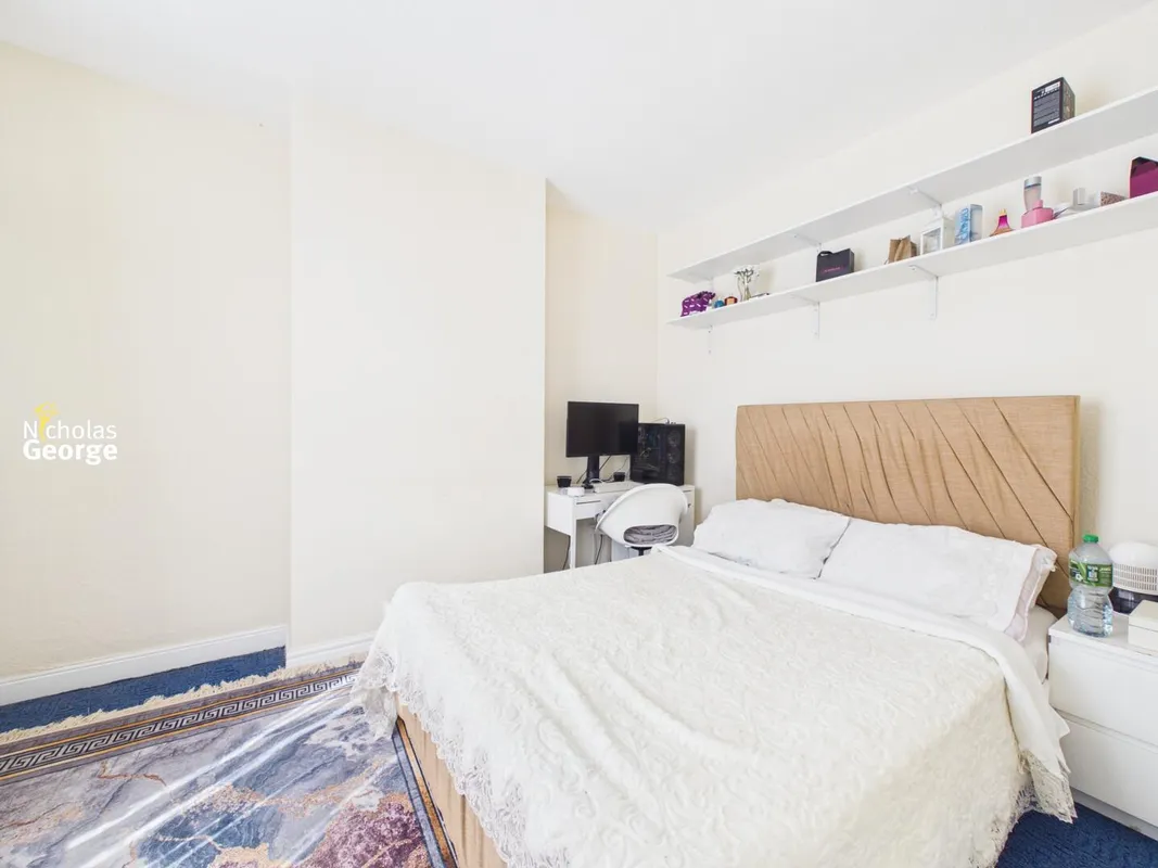 Passey Road, Birmingham, B13 9NR
