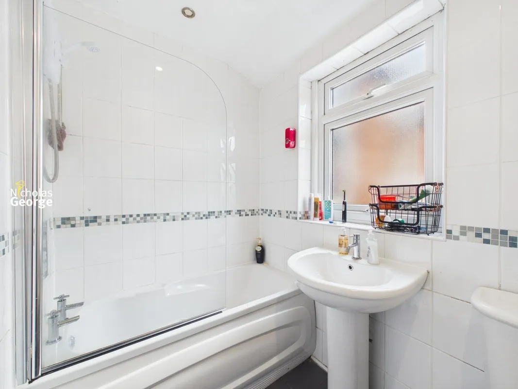 Passey Road, Birmingham, B13 9NR