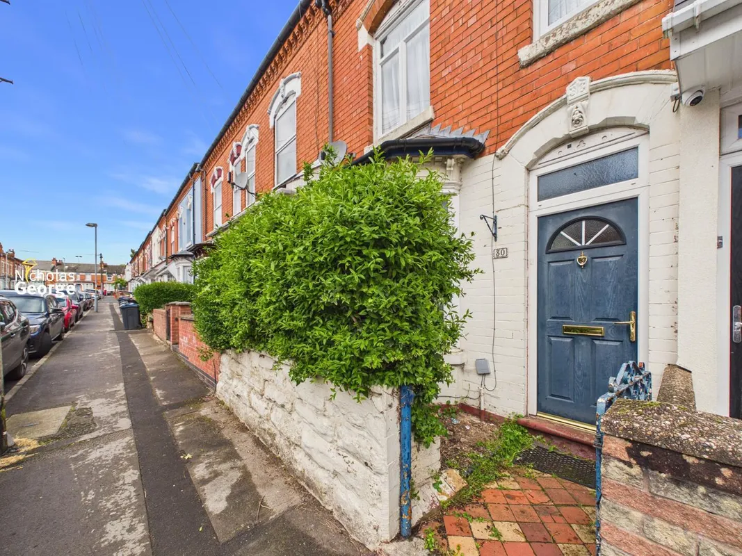 Passey Road, Birmingham, B13 9NR