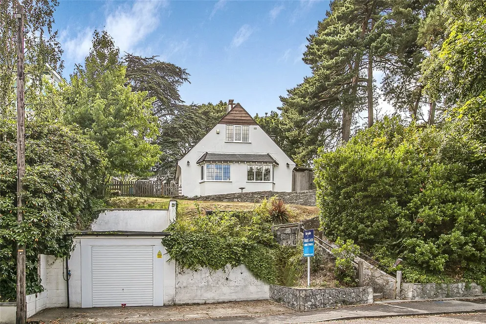 Property carousel item 17