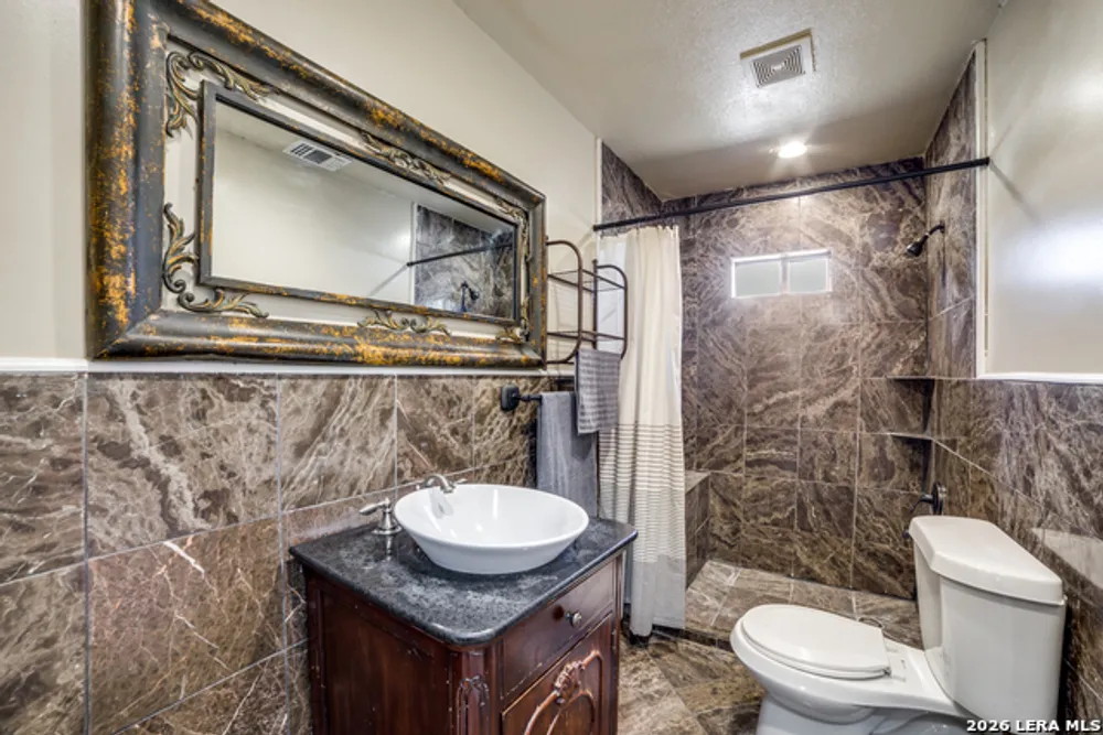 806 Ceralvo St, San Antonio, TX 78207