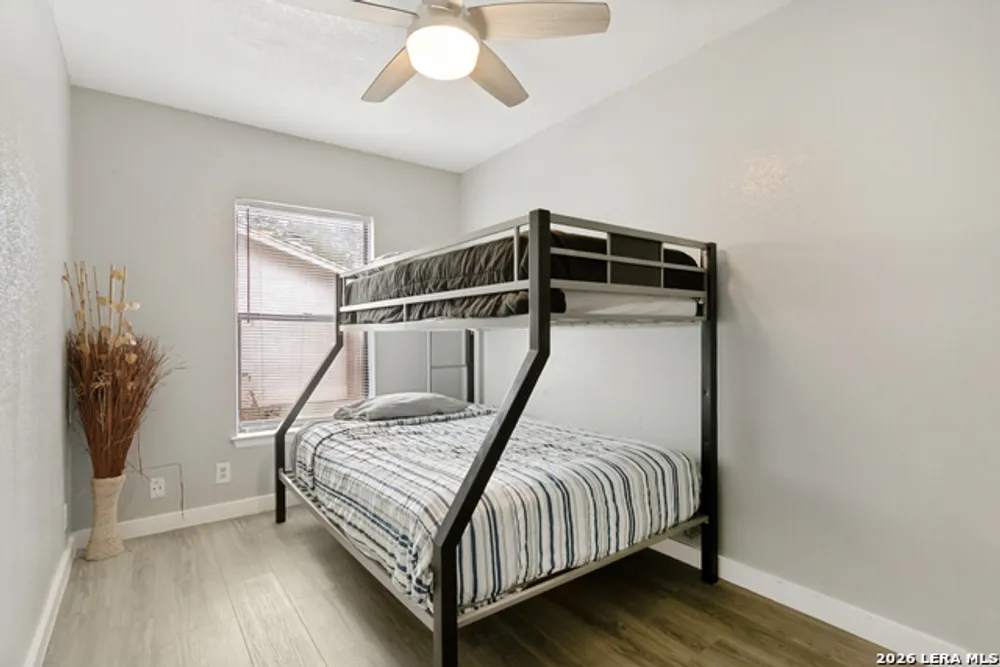 6703 Country Breeze, San Antonio, TX 78240