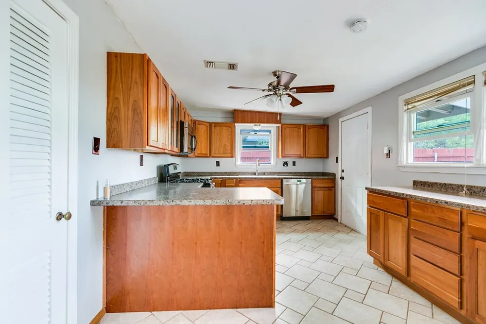 2518 W Harris Ave, San Angelo, TX 76901