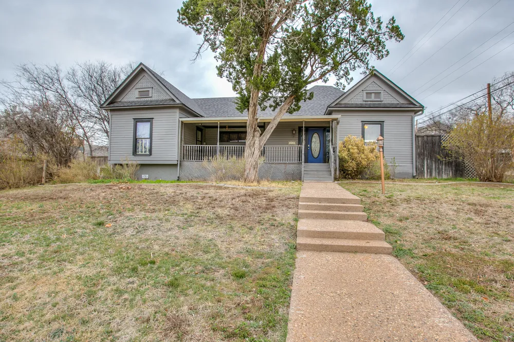 812 W Highland Blvd, San Angelo, TX 76903