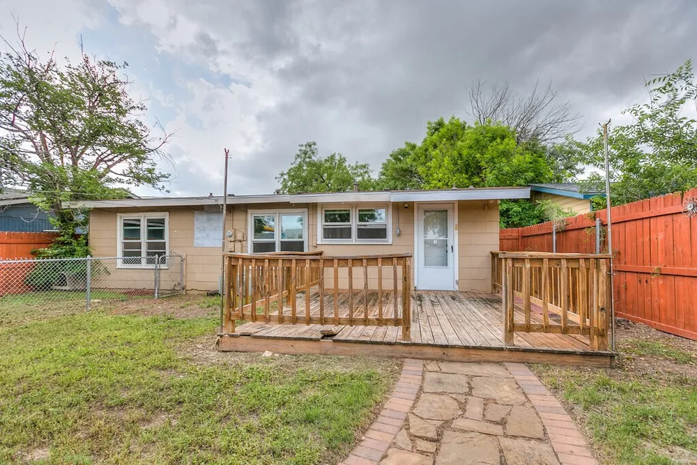 2518 W Harris Ave, San Angelo, TX 76901