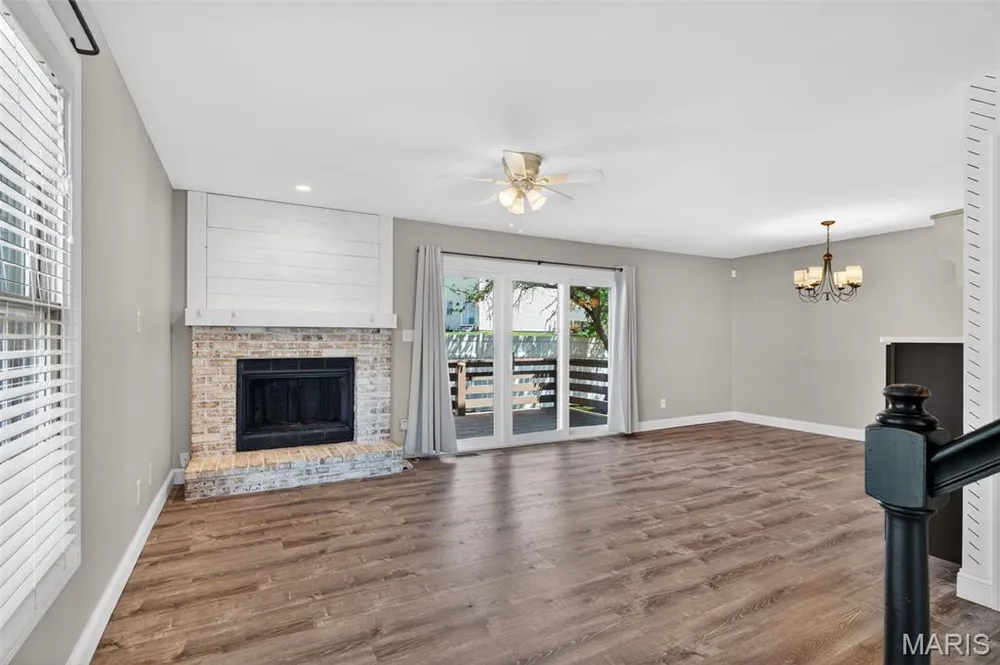102 Parc Forest Trail, St Charles, MO 63303