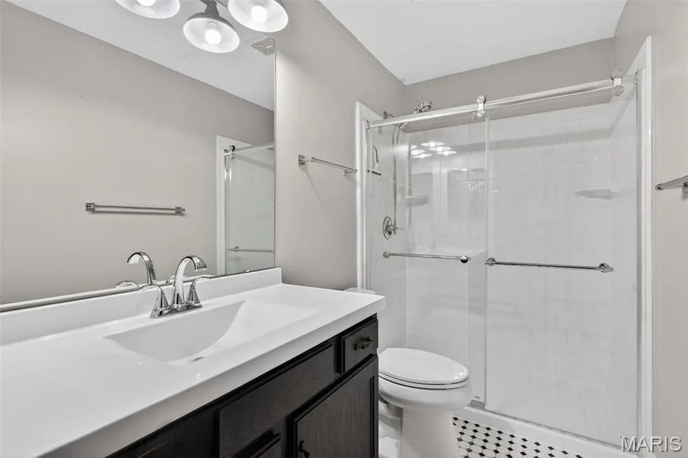 102 Parc Forest Trail, St Charles, MO 63303