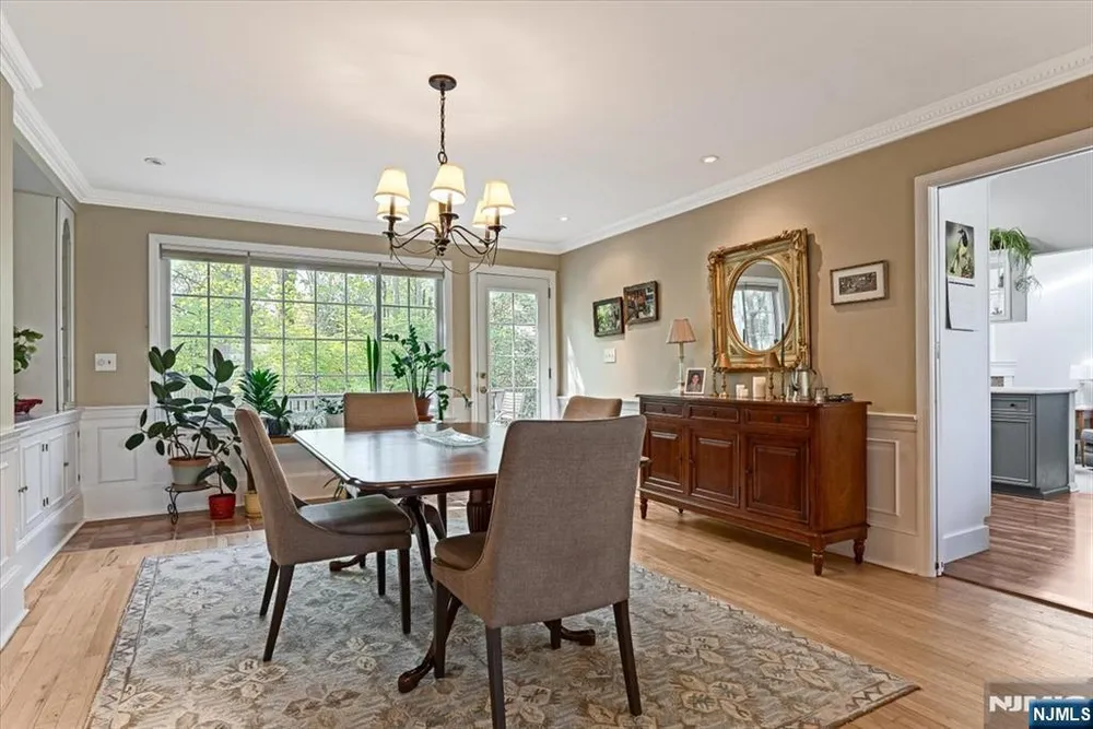 60 Oak Ave, Tenafly, NJ 07670