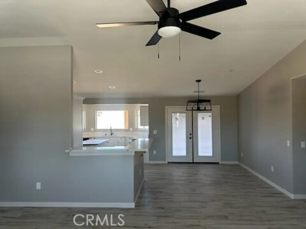 15009 Temecula Rd, Apple Valley, CA 92307