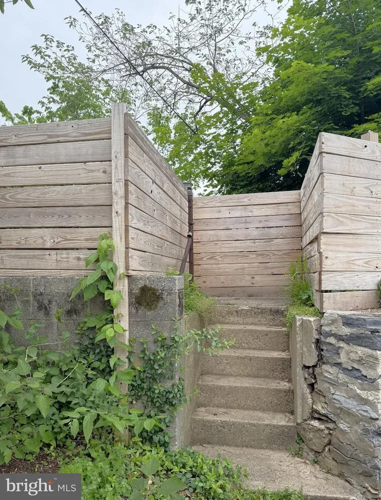 145 E Chestnut St, Lancaster, PA 17602