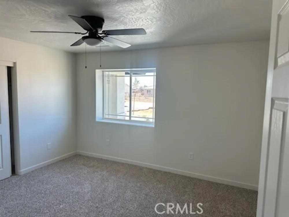 15009 Temecula Rd, Apple Valley, CA 92307