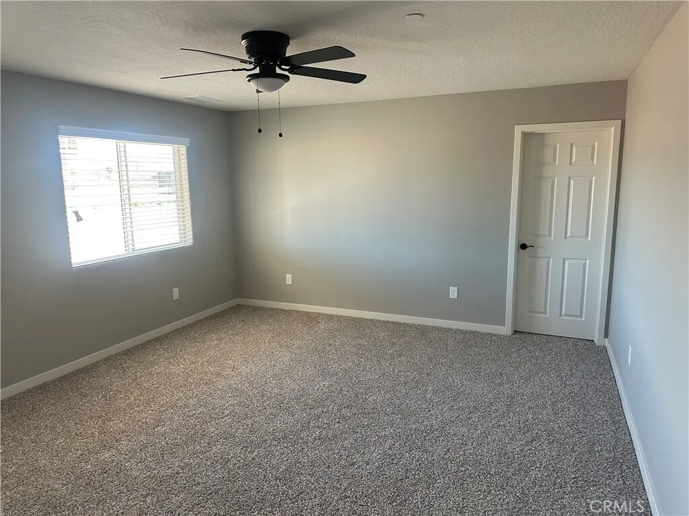 15009 Temecula Rd, Apple Valley, CA 92307