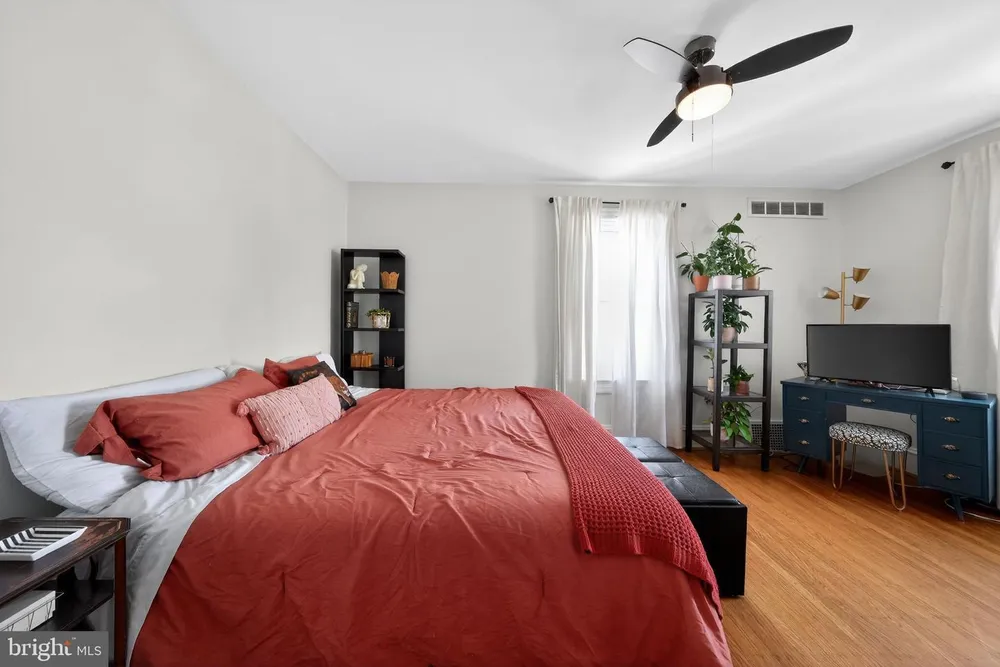 716 Park Ave, Collingswood, NJ 08108
