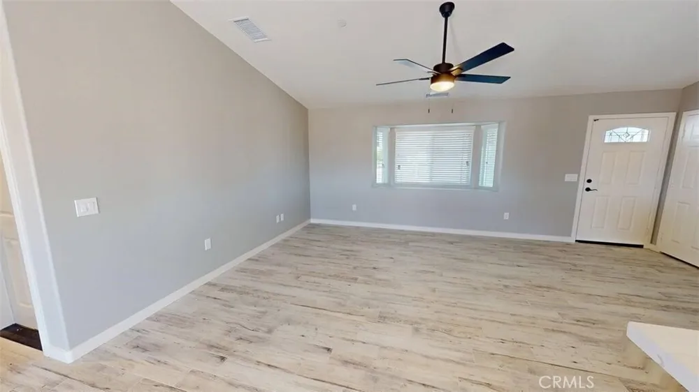 15009 Temecula Rd, Apple Valley, CA 92307