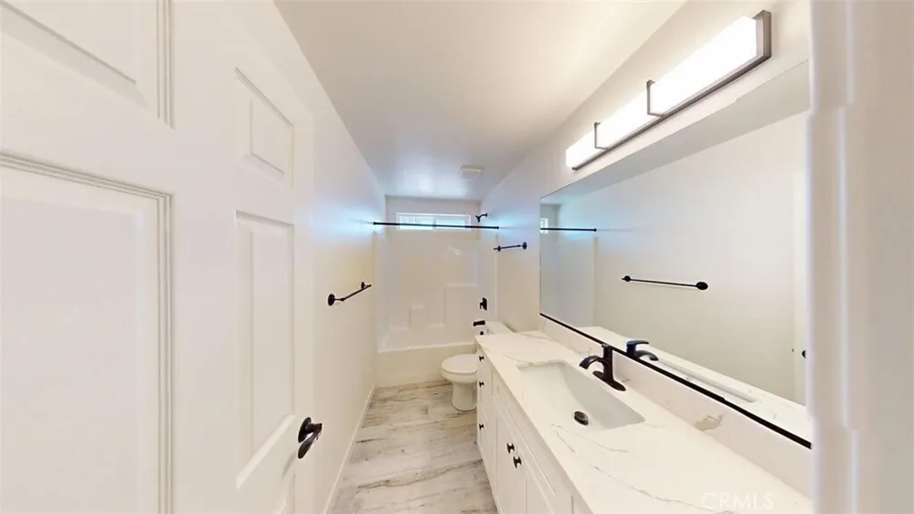 15009 Temecula Rd, Apple Valley, CA 92307