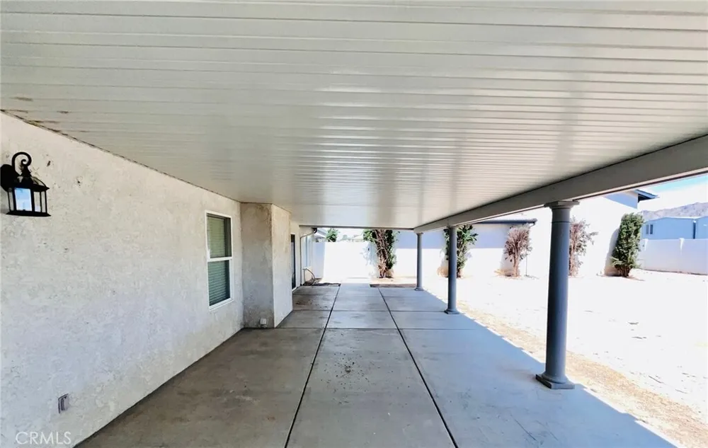 17389 Central Rd, Apple Valley, CA 92307