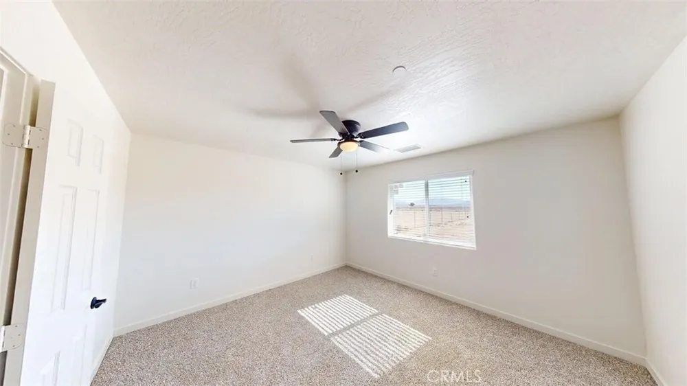 15009 Temecula Rd, Apple Valley, CA 92307