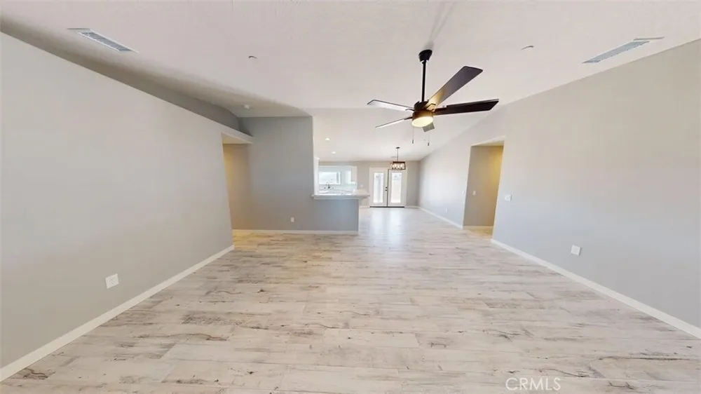 15009 Temecula Rd, Apple Valley, CA 92307