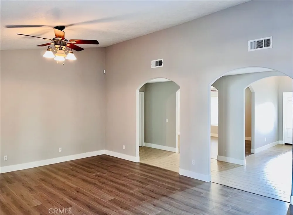 17389 Central Rd, Apple Valley, CA 92307