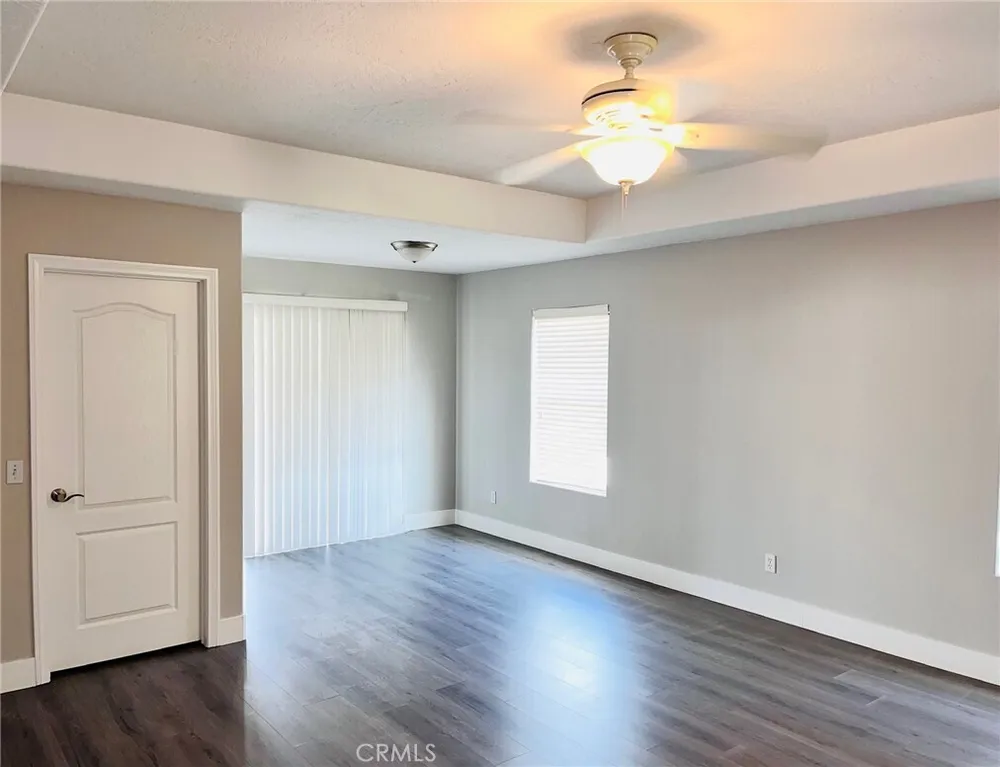 17389 Central Rd, Apple Valley, CA 92307