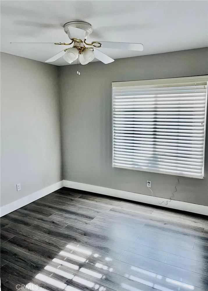 17389 Central Rd, Apple Valley, CA 92307