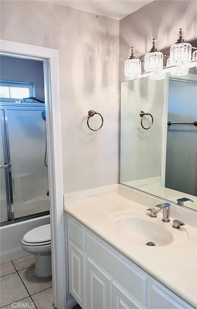 17389 Central Rd, Apple Valley, CA 92307