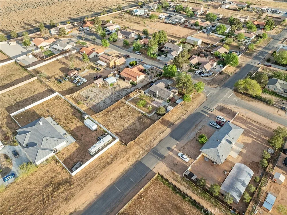 22404 Broken Lance Ct, Apple Valley, CA 92307