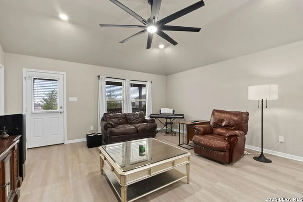 15468 Salmon Spring, San Antonio, TX 78253