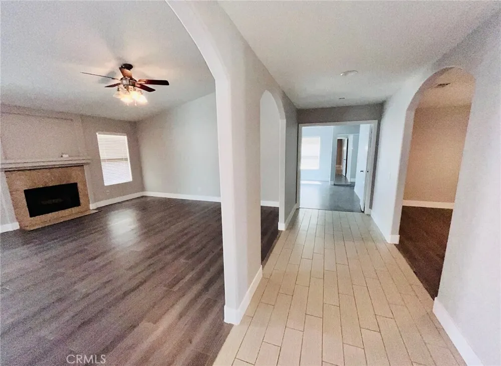 17389 Central Rd, Apple Valley, CA 92307