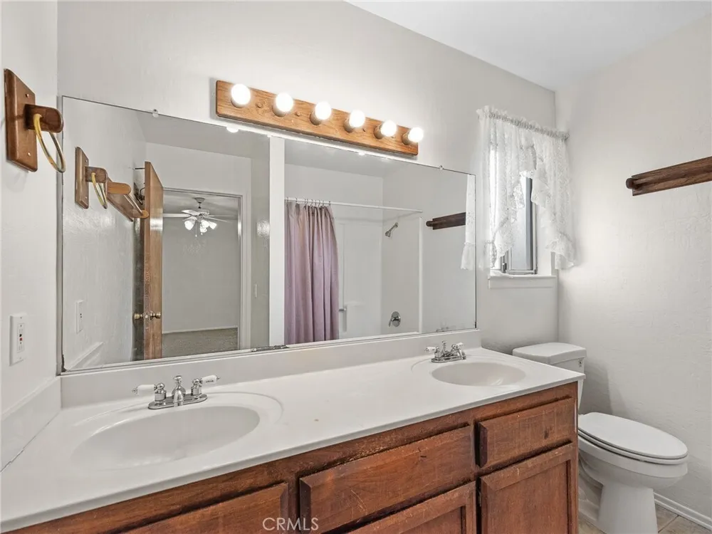 11935 Wapato Rd, Apple Valley, CA 92308