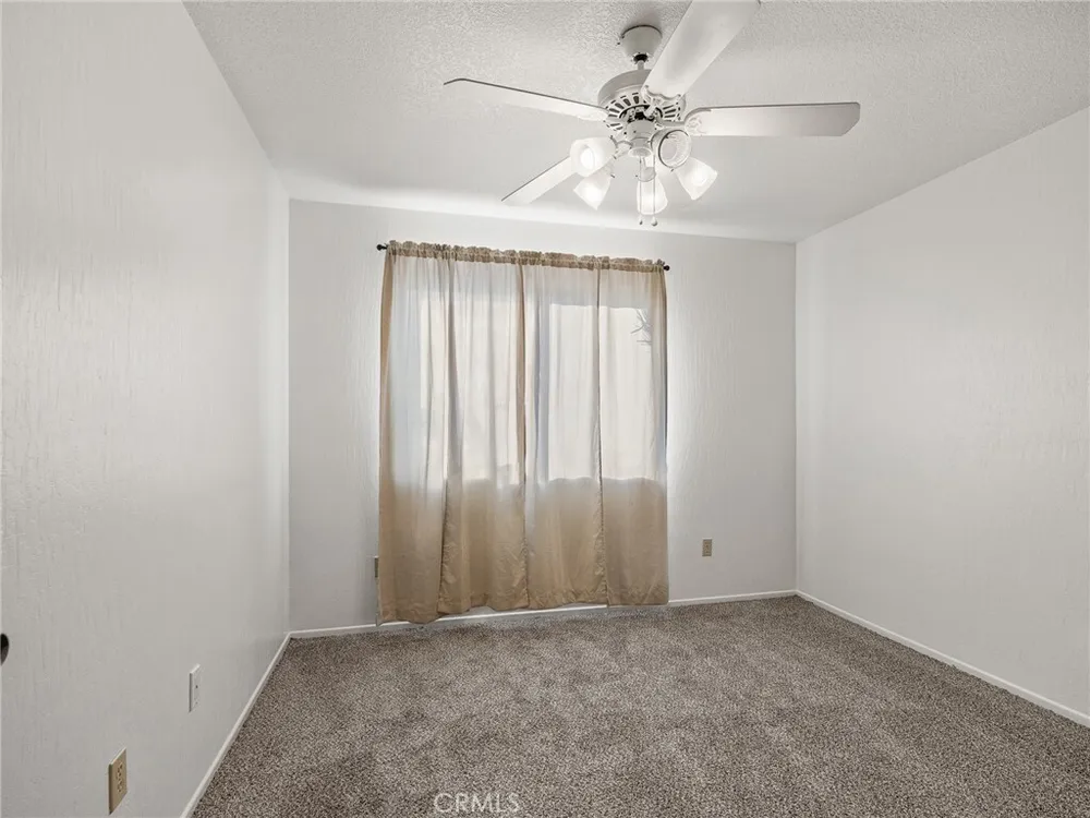 11935 Wapato Rd, Apple Valley, CA 92308
