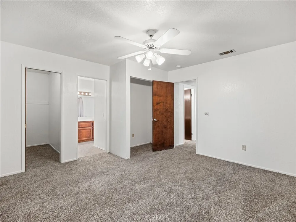 11935 Wapato Rd, Apple Valley, CA 92308