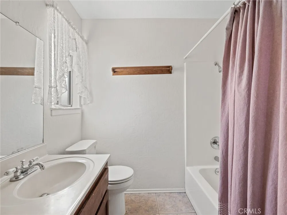 11935 Wapato Rd, Apple Valley, CA 92308