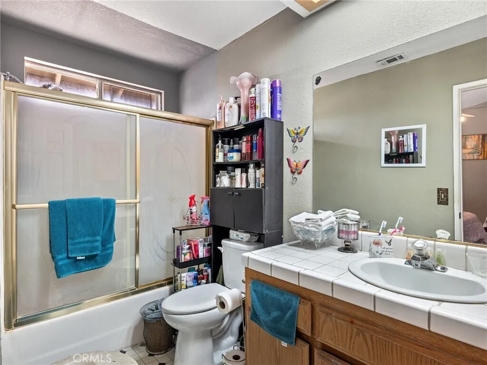 22404 Broken Lance Ct, Apple Valley, CA 92307