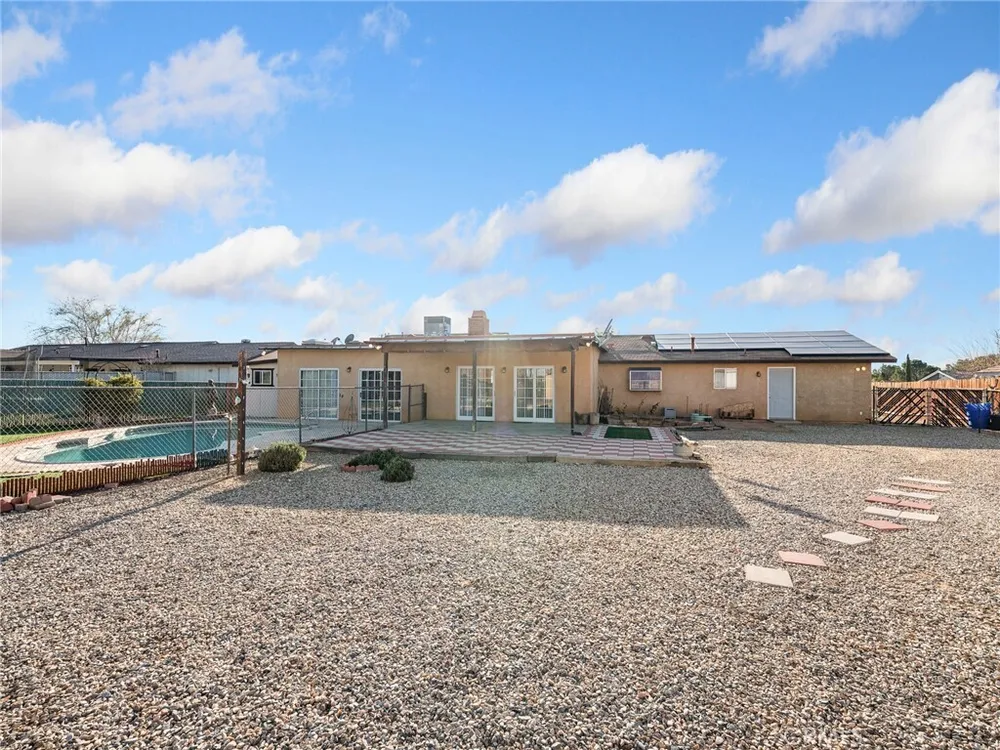 11935 Wapato Rd, Apple Valley, CA 92308