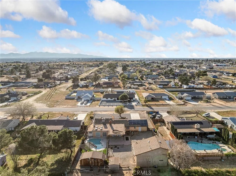 11935 Wapato Rd, Apple Valley, CA 92308