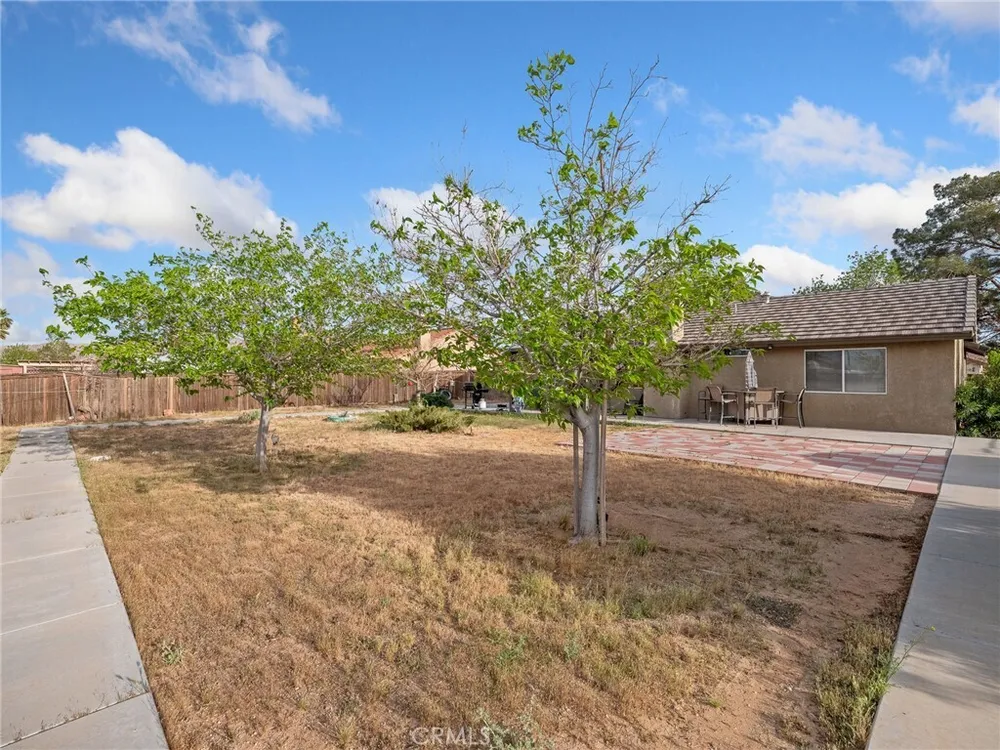 22404 Broken Lance Ct, Apple Valley, CA 92307
