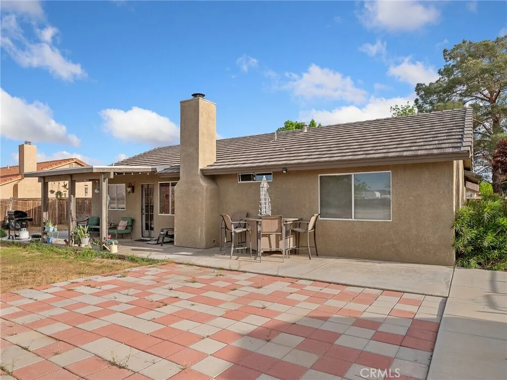 22404 Broken Lance Ct, Apple Valley, CA 92307