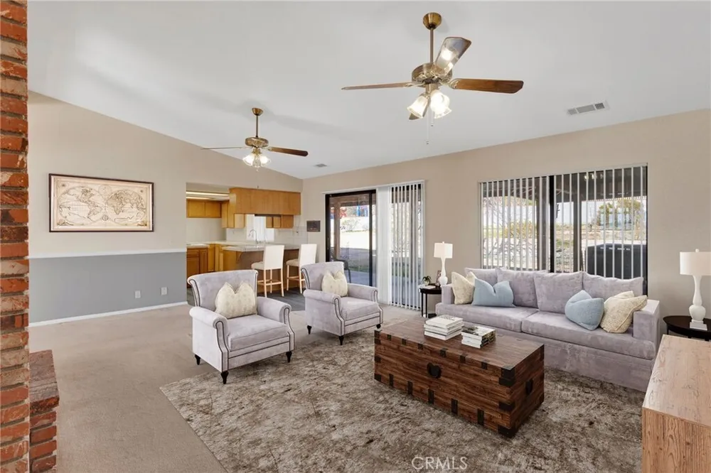 16466 Tude Rd, Apple Valley, CA 92307