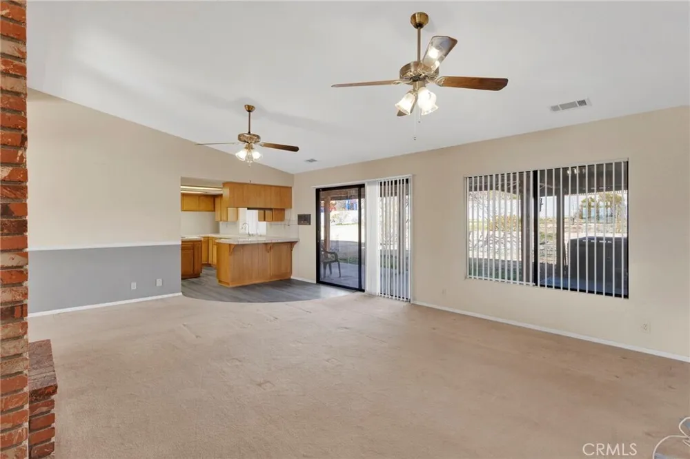 16466 Tude Rd, Apple Valley, CA 92307