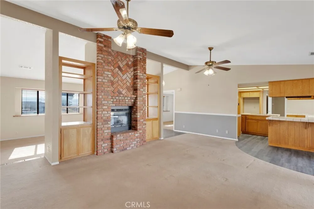 16466 Tude Rd, Apple Valley, CA 92307