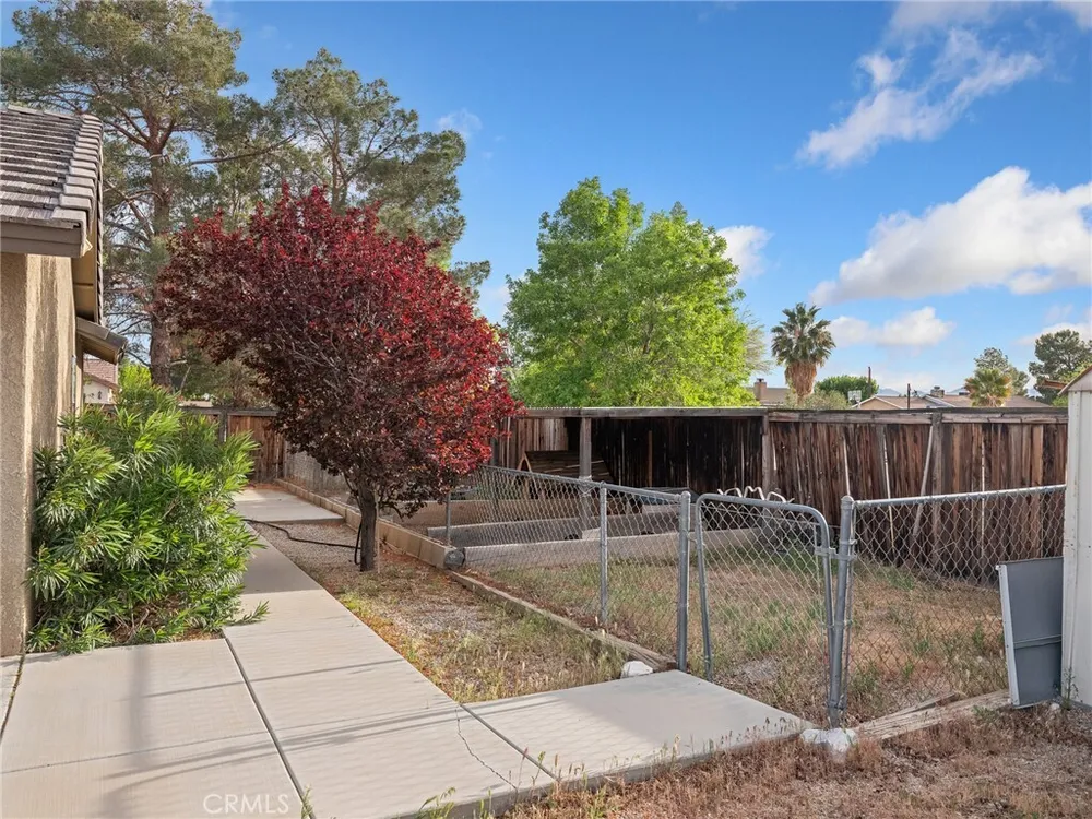 22404 Broken Lance Ct, Apple Valley, CA 92307