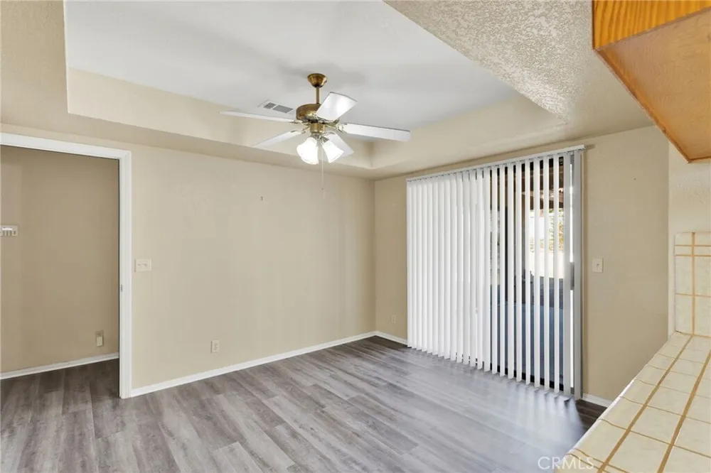 16466 Tude Rd, Apple Valley, CA 92307