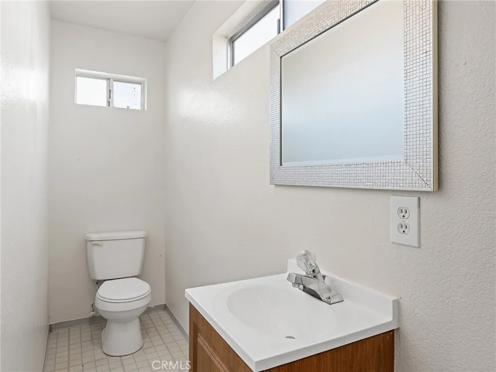 11935 Wapato Rd, Apple Valley, CA 92308
